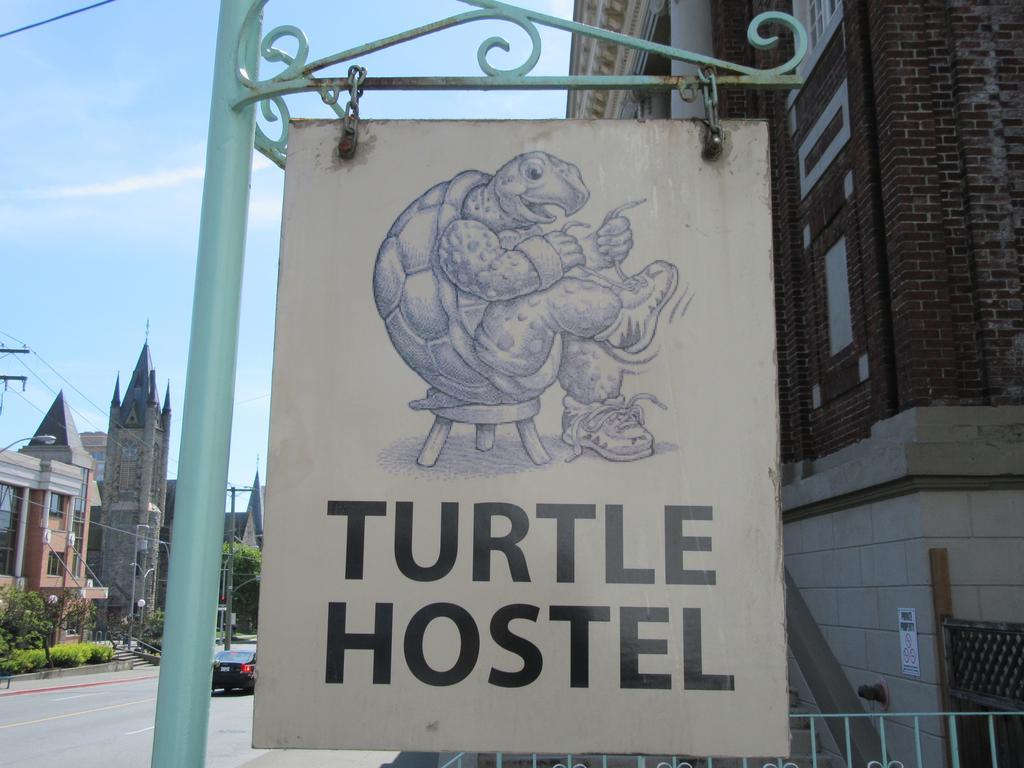 Turtle Hostel 維多利亞 外观 照片