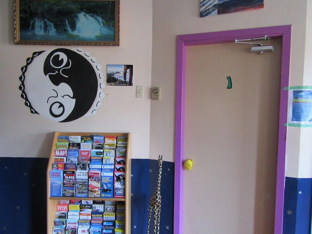 Turtle Hostel 維多利亞 外观 照片
